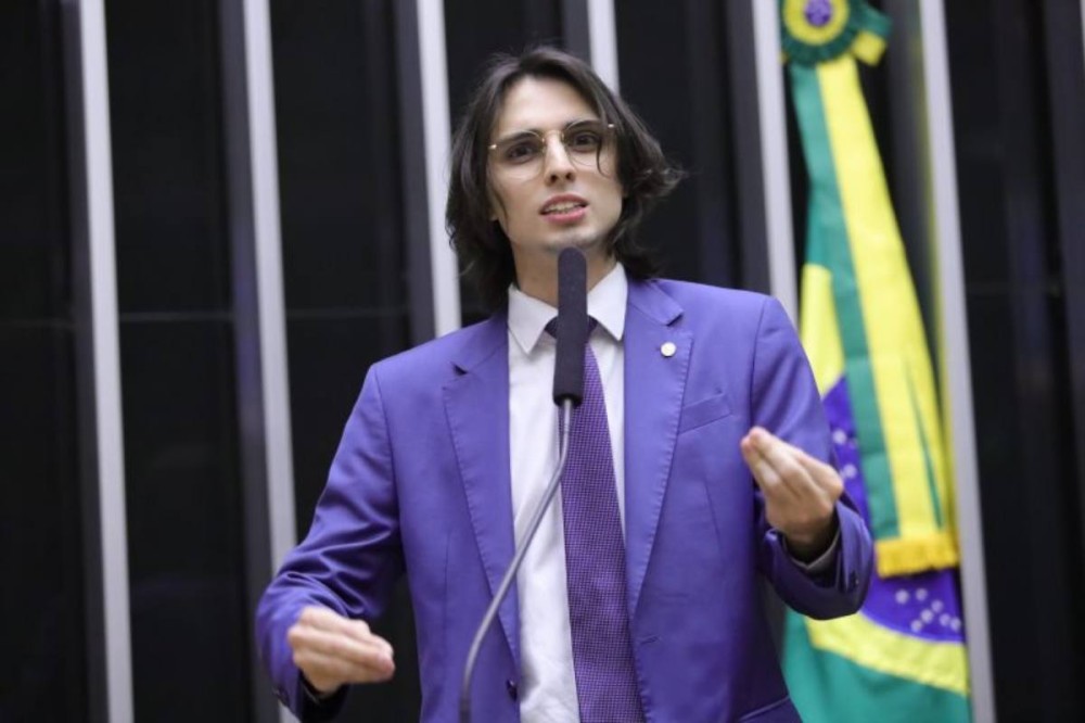 Amom Mandel: o uso indevido de bens públicos representa desvio ético e funcional. (Créditos: Mário Agra/Câmara dos Deputados)