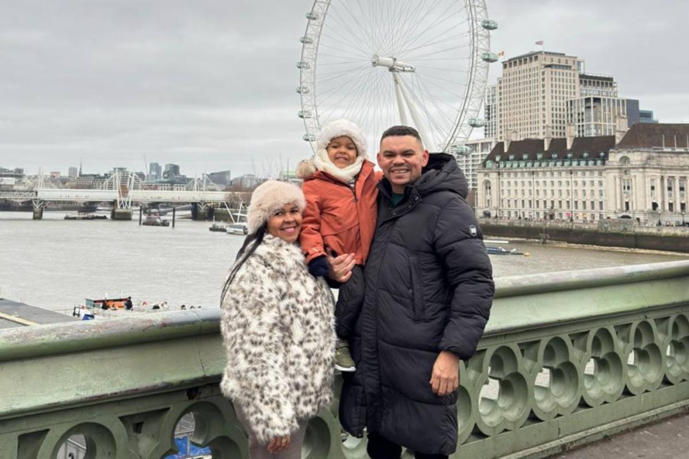 Ênio, a esposa e o filho mais novo. (Créditos: arquivo pessoal)