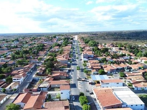 Vista aérea da Avenida Central, em Pimenteiras. (Créditos da imagem: reprodução)