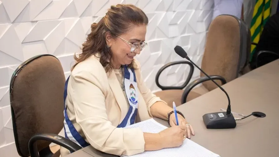 Lúcia Lacerda (PSD), nova presidente do Conselho da Mulher Municipalista da APPM - Crédito: reprodução/Facebook