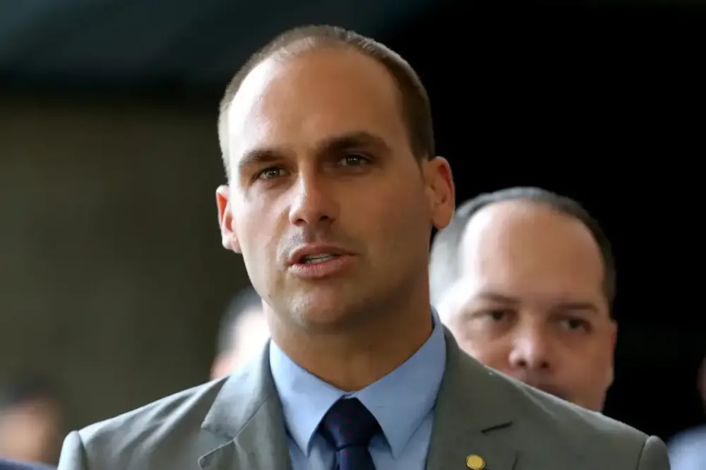PGR defende condenação de Eduardo Bolsonaro no processo do tarifaço