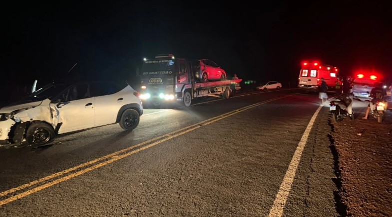 Grave acidente entre carro e moto deixa motociclista gravemente ferido na PI-245