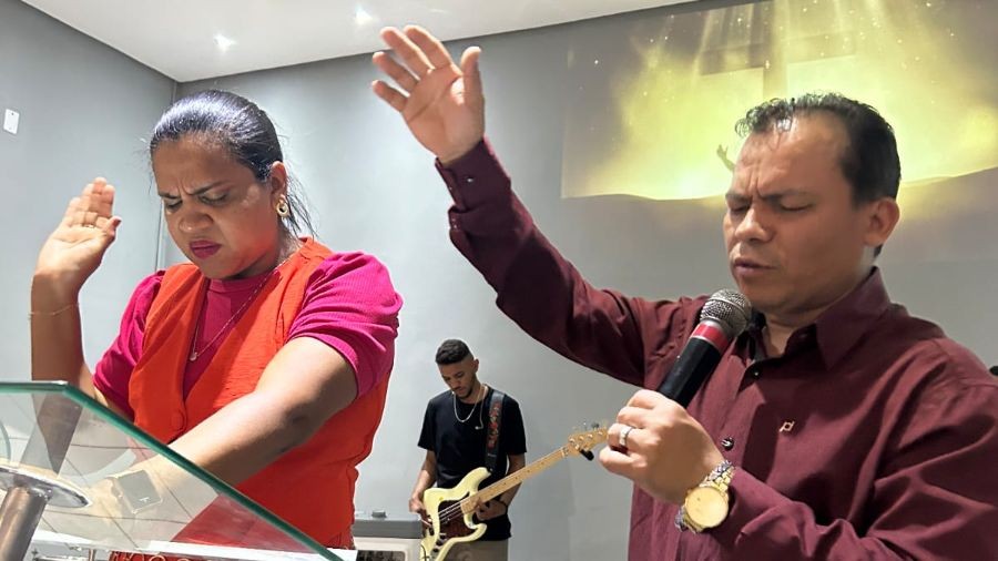 Pastor Ademir e Pastora Cristina. (Foto: Arquivo pessoal)