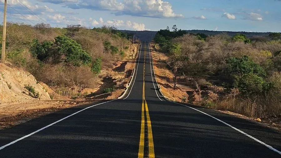 Obras da PI 225 — Crédito: Governo do Piauí