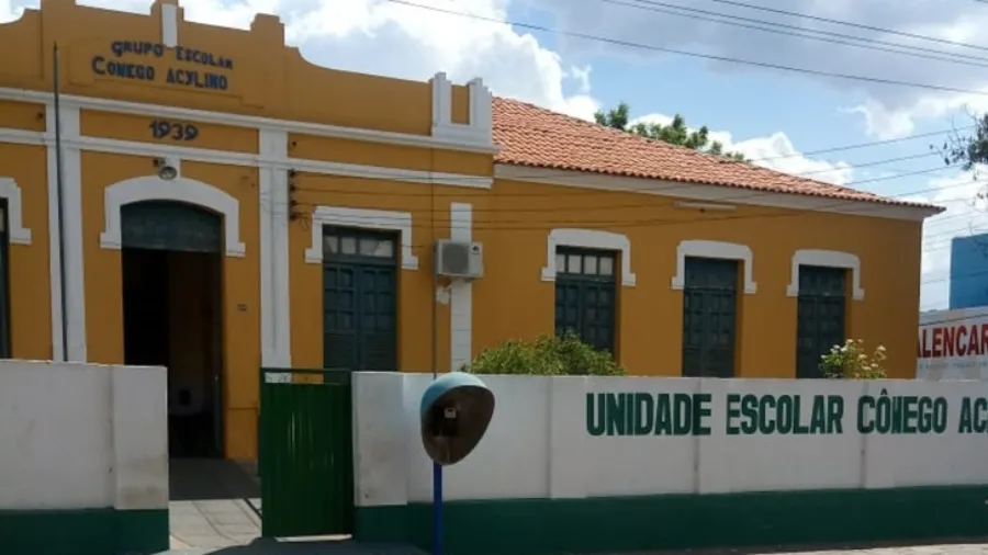 Fachada do prédio escolar Cônego Acylino. (Crédito: reprodução)
